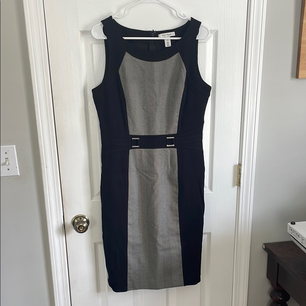 White House Black Market Gray and Tan Sheath Dress Sleeveless Scoop Neck Midi
